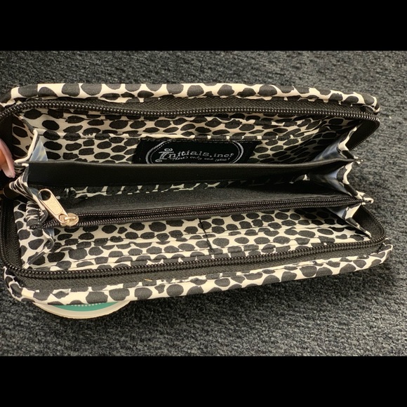Wallet - Picture 2 of 5